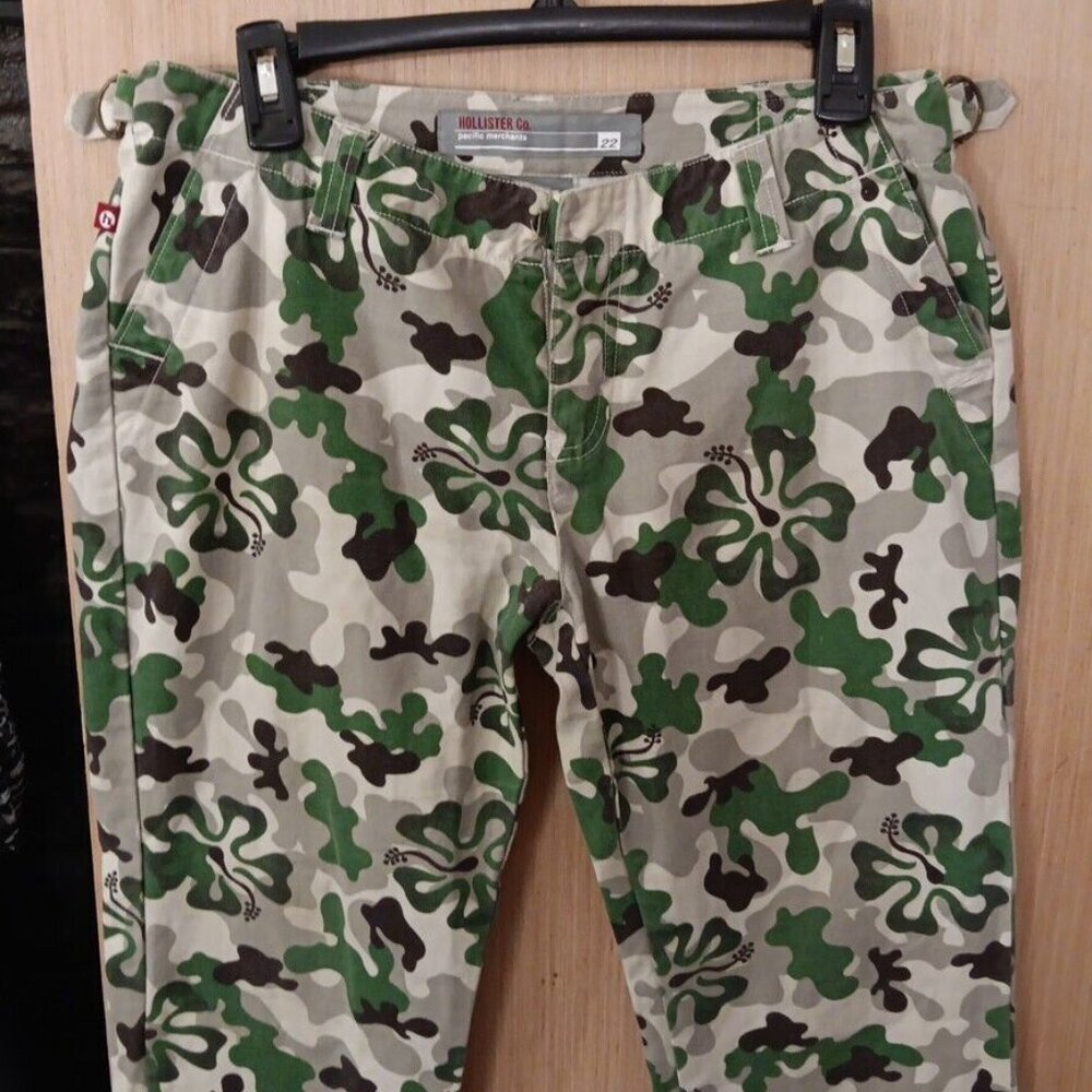 Hollister Co (6) Cargo Camo Womens Pants Green, Brown And Tan Adjustable Waist‎